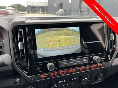 New 2025 Nissan Frontier PRO-4X AWD/4WD image 17