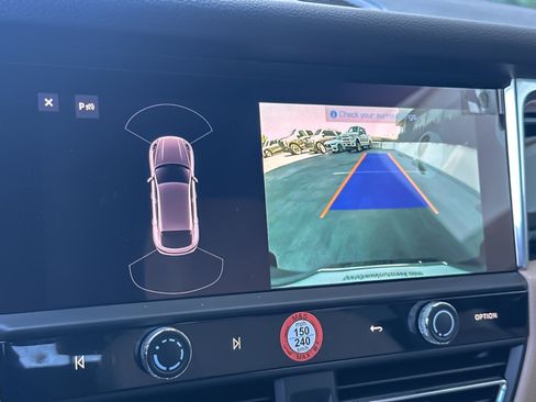 Certified 2026 Porsche Macan AWD/4WD image 20