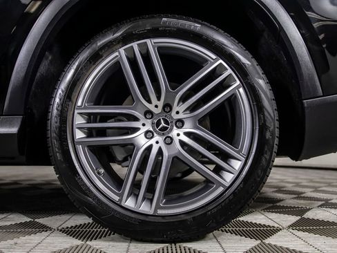 Used 2025 Mercedes-Benz GLS 450 4MATIC image 44