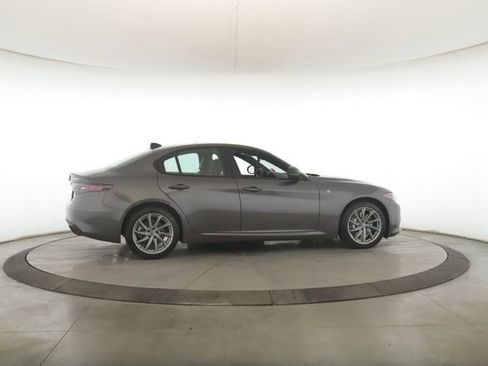 Used 2024 Alfa Romeo Giulia Ti image 6