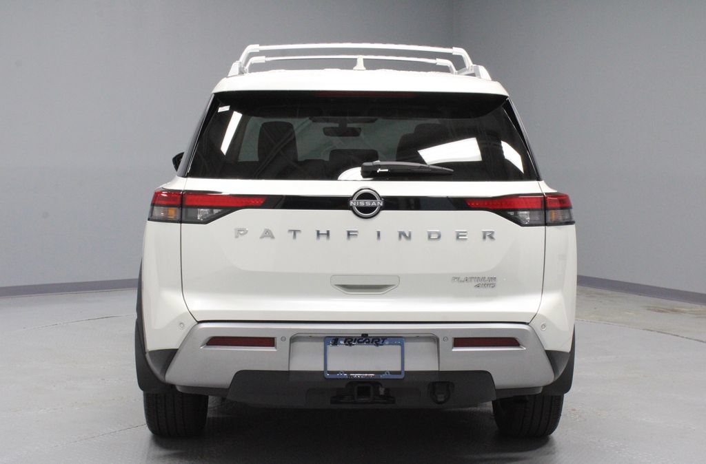 Certified 2024 Nissan Pathfinder Platinum w/ Cargo Package AWD/4WD image 10