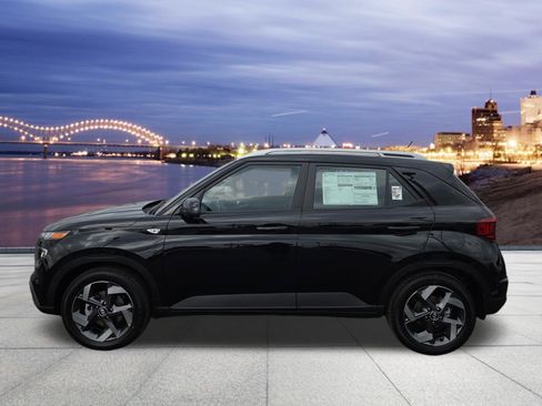 New 2026 Hyundai Venue SEL FWD image 2