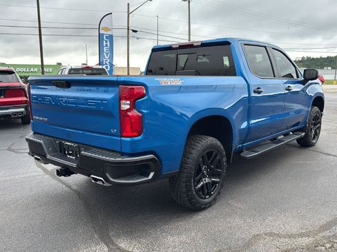 Used 2024 Chevrolet Silverado 1500 LT Trail Boss w/ Convenience Package II AWD/4WD image 5