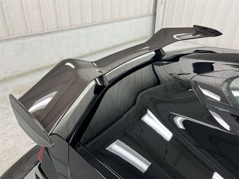 Used 2024 Chevrolet Corvette Z06 w/ Z07 Performance Package image 33