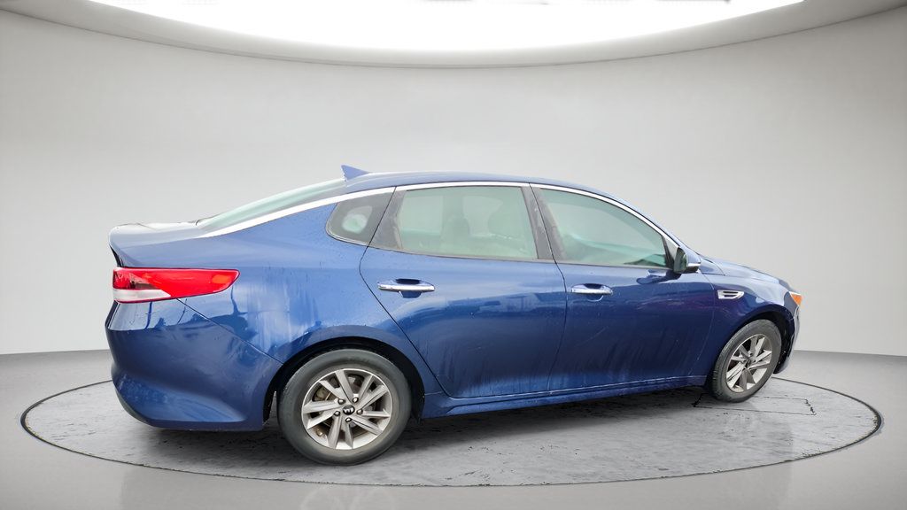 Used 2016 Kia Optima LX FWD image 2