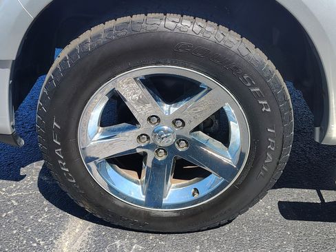 Used 2013 RAM 1500 Express AWD/4WD image 13