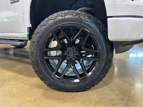 Used 2024 Chevrolet Silverado 1500 RST AWD/4WD image 10