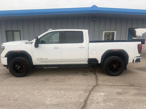 Used 2020 GMC Sierra 2500 AT4 w/ AT4 Premium Package image 1