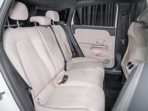 Certified 2025 Mercedes-Benz GLA 250 4MATIC image 13