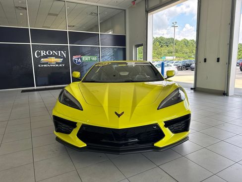 Used 2023 Chevrolet Corvette Stingray Premium Conv w/ Battery Protection Package RWD image 2