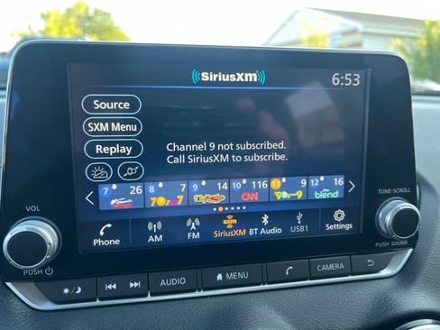 Used 2022 Nissan Sentra SV FWD image 45