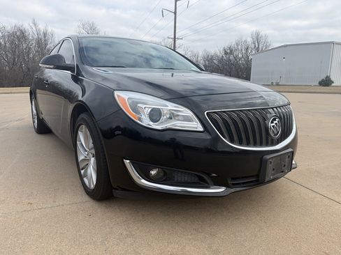 Used 2015 Buick Regal Premium w/ Experience Buick Package image 4