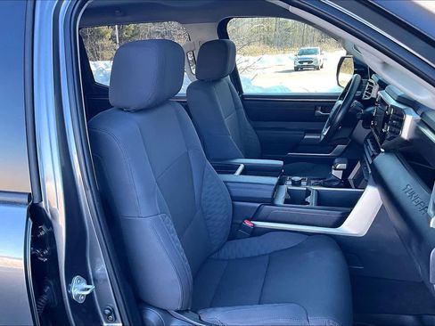 Used 2024 Toyota Tundra SR5 w/ SR5 Convenience Package AWD/4WD image 8