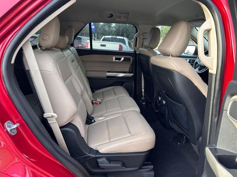 Used 2015 Ford Transit Connect XLT FWD image 17