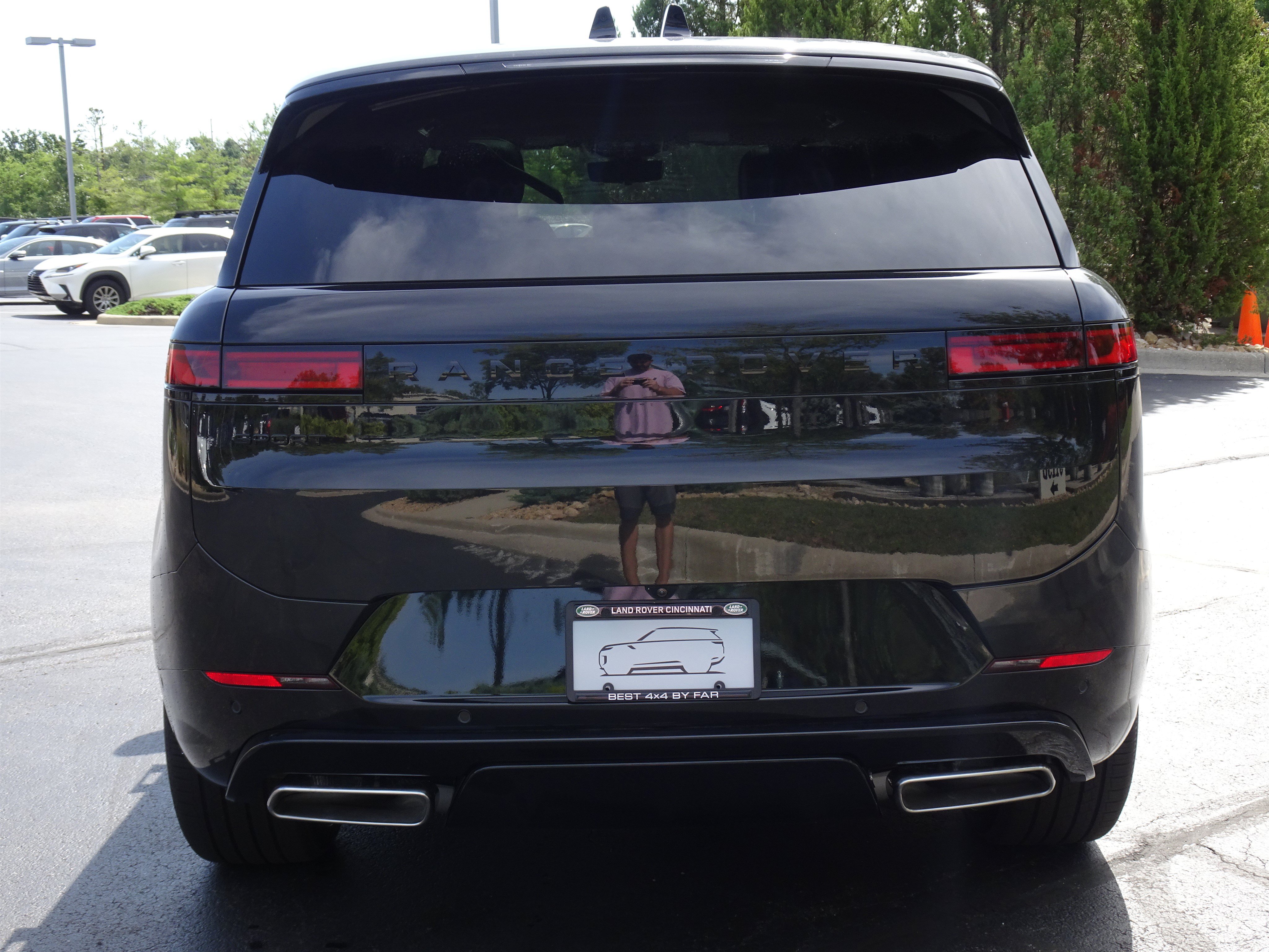 New 2027 Land Rover Range Rover Sport Dynamic SE AWD/4WD image 5