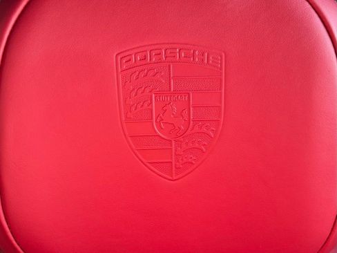 Certified 2024 Porsche Cayenne AWD/4WD image 29