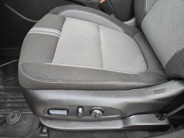 Used 2024 Chevrolet Blazer LT w/ Convenience Package FWD image 23