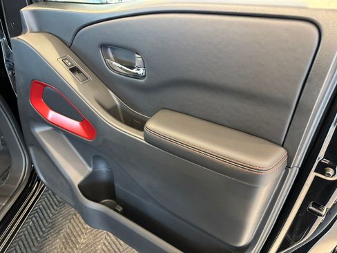 New 2025 Nissan Frontier PRO-4X w/ Pro Convenience Package image 21