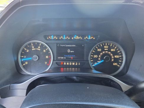 Used 2016 Ford F150 XLT w/ Equipment Group 301A Mid image 17