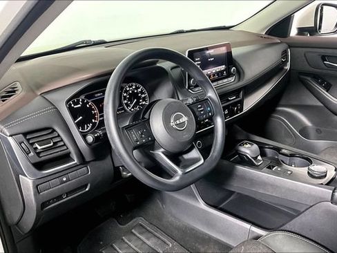 Used 2023 Nissan Rogue SV AWD/4WD image 16