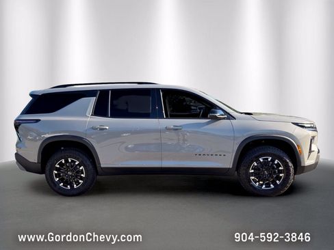 New 2026 Chevrolet Traverse Z71 w/ Enhanced Driving Package AWD/4WD image 8