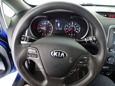 Used 2018 Kia Forte LX w/ LX Popular Package FWD image 5