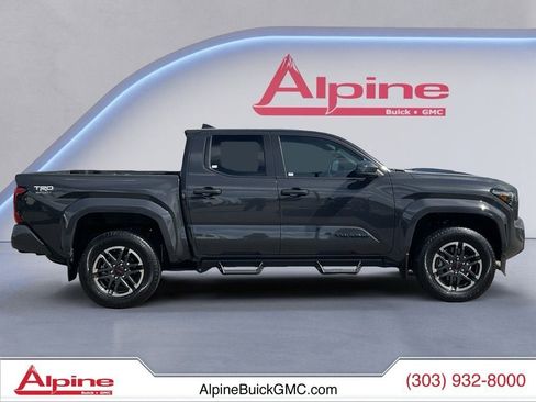 Used 2024 Toyota Tacoma TRD Sport AWD/4WD image 6