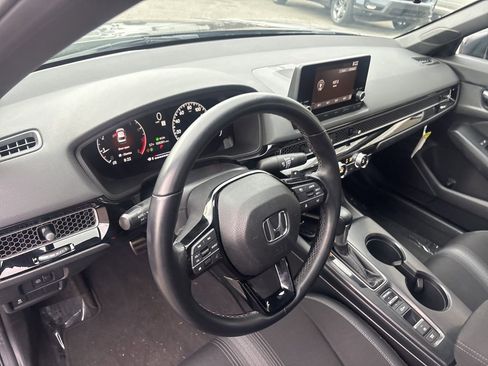 Used 2024 Honda Civic Sport image 4