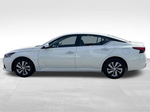 Used 2022 Nissan Altima 2.5 S image 4