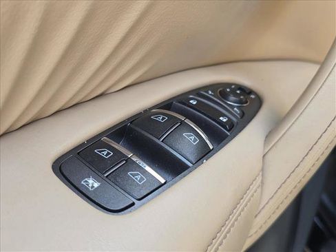 Used 2021 Nissan Armada SL w/ Captain's Chairs Package image 9