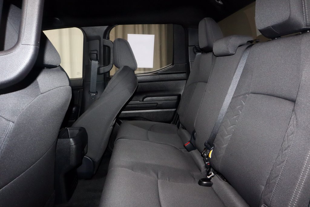 Used 2025 Toyota Tacoma SR AWD/4WD image 22