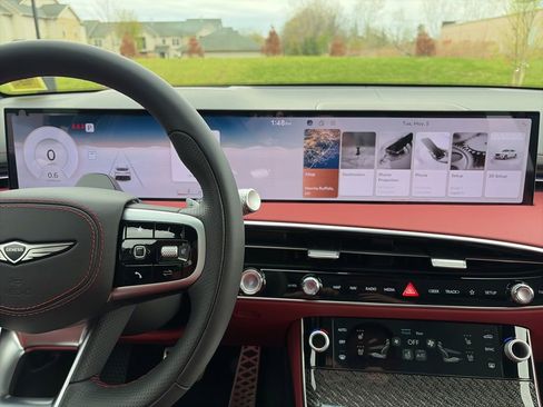 New 2026 Genesis GV70 3.5T Sport Prestige AWD/4WD image 18