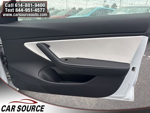 Used 2019 Tesla Model 3 Long Range image 29