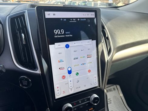 Used 2024 Ford Edge SEL w/ Convenience Package image 31