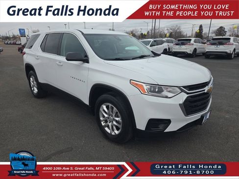 Used 2020 Chevrolet Traverse LS image 1