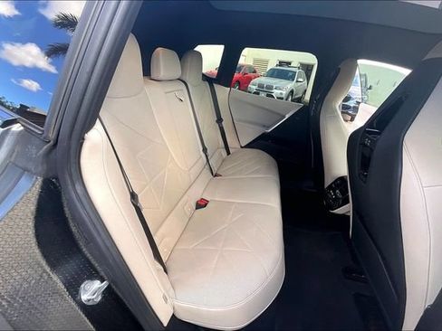 Used 2023 BMW iX xDrive50 w/ Ultimate Package 2 AWD/4WD image 26