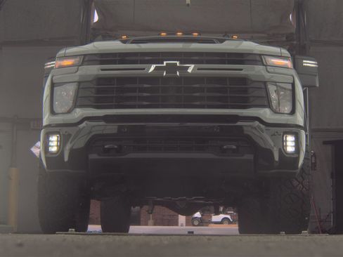 Certified 2025 Chevrolet Silverado 2500 Custom w/ Custom Value Package image 3