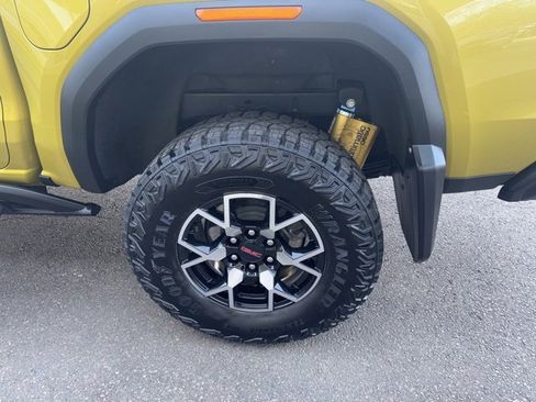 Used 2023 GMC Canyon AT4X image 11