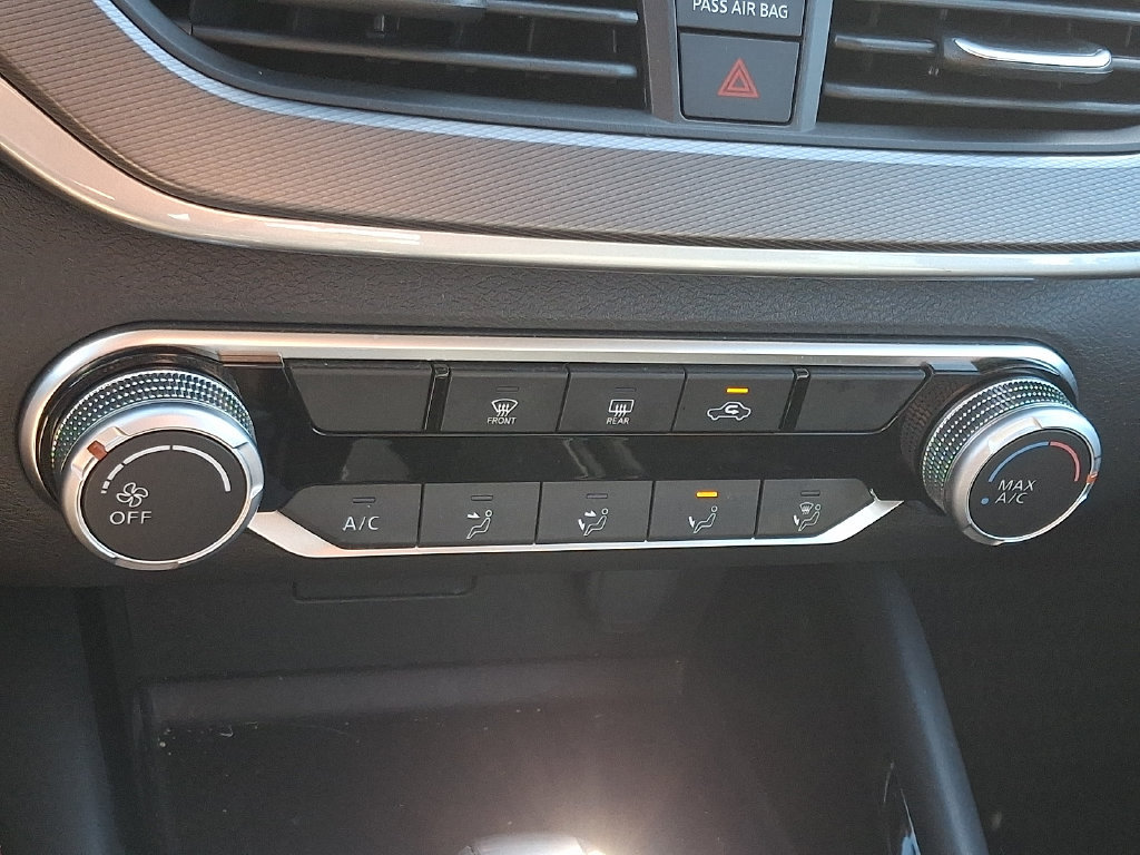 Certified 2024 Nissan Altima 2.5 SR AWD/4WD image 17