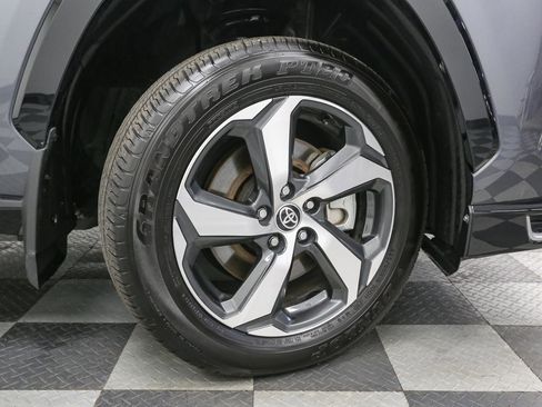 Used 2023 Toyota RAV4 SE image 16