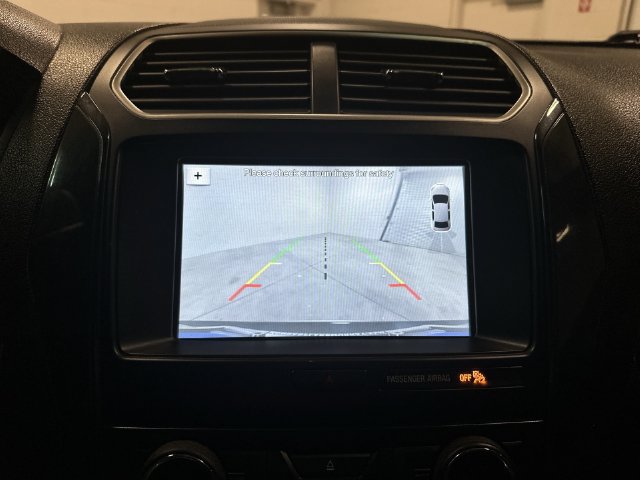 Used 2017 Ford Explorer XLT w/ Equipment Group 201A FWD image 24