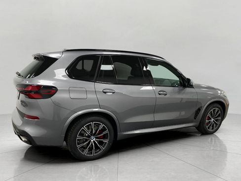 New 2026 BMW X5 xDrive50e image 2