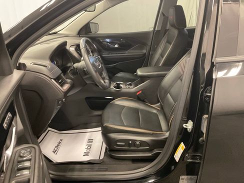 Used 2022 GMC Terrain AT4 w/ Infotainment Package II image 13