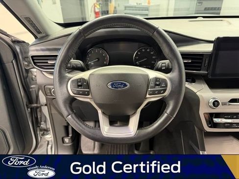 Certified 2024 Ford Explorer XLT w/ Equipment Group 202A RWD image 10