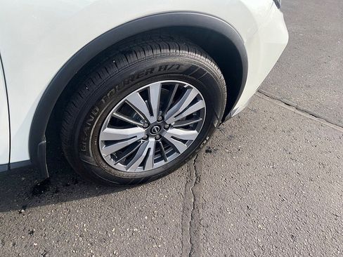 Used 2023 Nissan Murano SV image 10