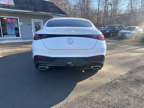 Used 2024 Mercedes-Benz GLC 300 4MATIC image 17