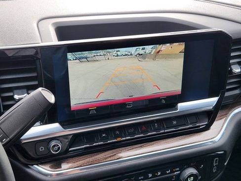 Used 2024 Chevrolet Silverado 1500 LT w/ Convenience Package II image 7