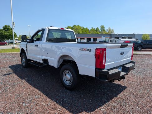 New 2026 Ford F250 XL w/ XL Driver Assist Package AWD/4WD image 3