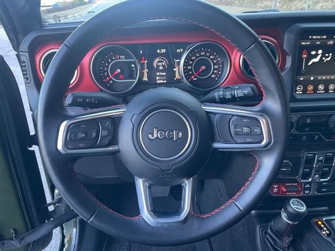 Used 2022 Jeep Wrangler Unlimited Rubicon w/ Xtreme Recon 35" Tire Package image 13