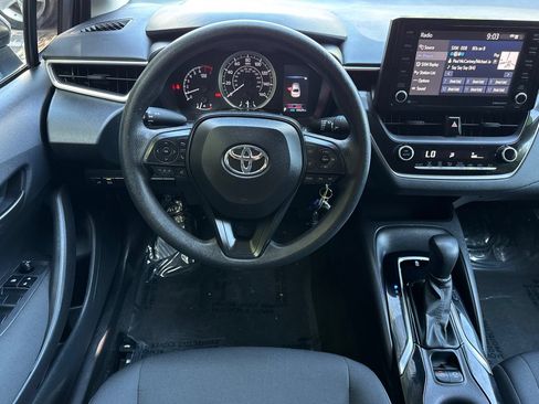 Used 2022 Toyota Corolla LE w/ Carpet Mat Package (TMS) FWD image 14